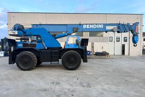 GRU AUTOCARRATA GIREVOLE TELESCOPICA 160 QUINTALI