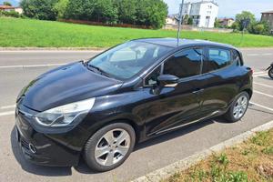 RENAULT CLIO 1.2 BENZINA 75CV - 2014
