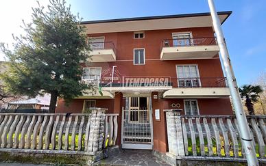 2 LOCALI CON GIARDINO E BOX AUTO !