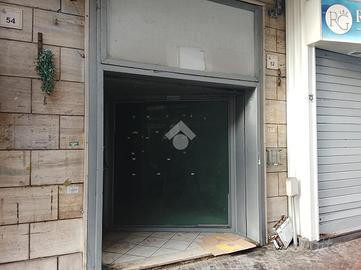 NEGOZIO A SAN GIORGIO A CREMANO