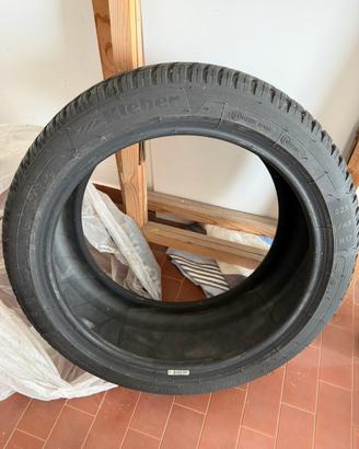 Copertone auto