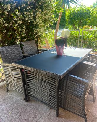 Tavolo e sedie da esterno in Bambù  intrecciato