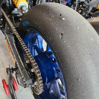 Pneumatici racing moto seminuovi