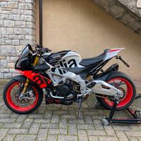 Aprilia Tuono 1100 factory