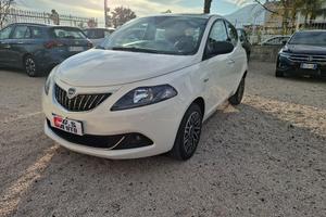 Lancia Ypsilon 1.0 FireFly 5 porte S&S Hybrid Ecoc