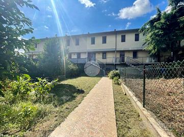 VILLA A SCHIERA A VILLACHIARA