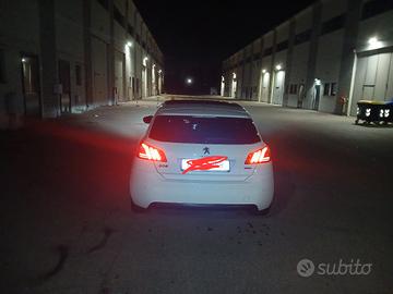 peugeot 308 1.2 131cv