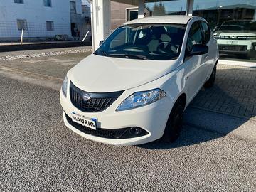 Lancia Ypsilon 1.0 FireFly 5 porte S&S Hybrid Gold