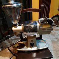 grattuggia/ macina caffè.