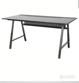 scrivania come nuova