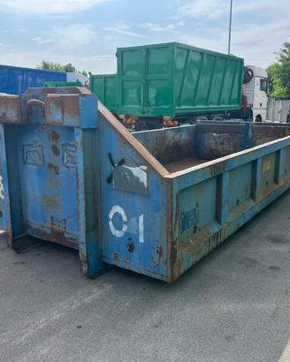 CONTAINER SCARRABILE USATO A CIELO APERTO