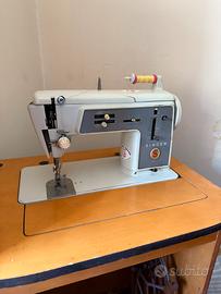 Macchina da cucire SINGER