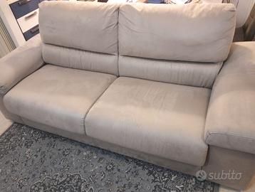 Divano letto Poltrone e Sofà  3 posti come nuovo