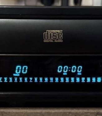 TECHNICS SL-PJ38A CD PLAYER