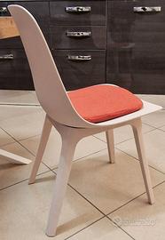 4 sedie ODGER di Ikea più cuscini