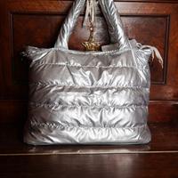 Borsa Donna Argento Effetto Piumino – Shopper Trap