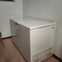 congelatore a pozzetto Rex Elettrolux, 400 l