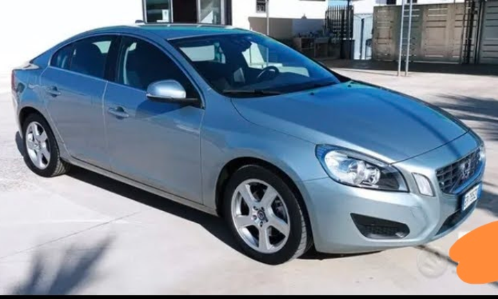 Volvo S60 120.000 km cambio automatico 2000 disel