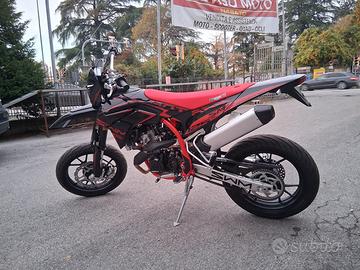 SWM SM 125 R -MOT.A LIQUIDO-FIN.TASSO 0%