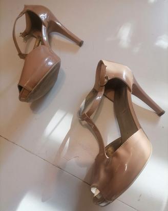 Scarpe da donna con il tacco