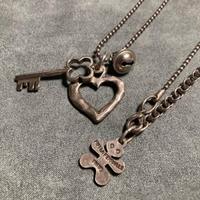 Orecchino e Collana bigiotteria