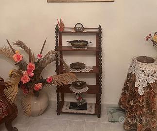 Etagere noce prima metà 1800