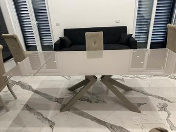 Tavolo allungabile come nuovo