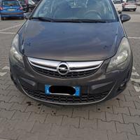 Opel Corsa 3 porte benzina GPL anno 2014