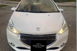 Peugeot 208 1.2 VTi 82 CV 5 porte Allure