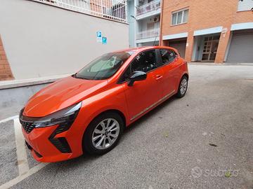 Renault Clio 1.0 turbo benzina Evolution 