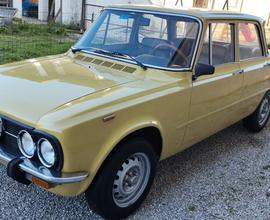 Alfa Romeo Giulia NUOVA SUPER 1300 GIALLO PIPER