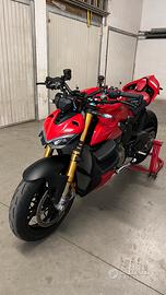 Ducati Streetfighter V4S