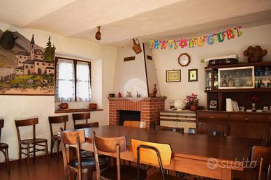 CASA INDIPENDENTE A BENNA