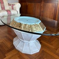 Prezioso tavolino ovale con segni zodiacali