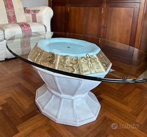 Prezioso tavolino ovale con segni zodiacali