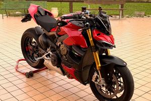 Ducati Streetfighter v4s - 12.000 km