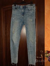 Jeans con motivo a strappo 