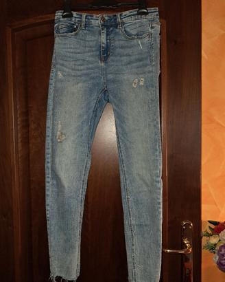 Jeans con motivo a strappo 