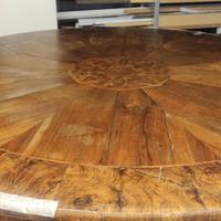 Tavolo antico intarsiato 