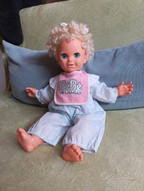 Bambola vintage Bebi Mia Galoob.Funziona.Francese