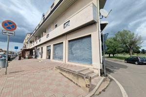 Locale Commerciale in centro paese