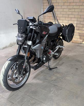 BMW f 900 r 