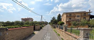 Fiano romano monolocale finimente arredato