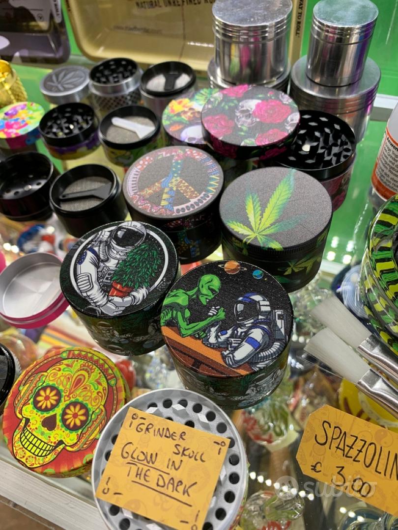 Tritatabacco trita spezie tabacco grinder - Arredamento e Casalinghi In  vendita a Vicenza