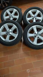 Cerchi originali Volkswagen e gomme invernali 