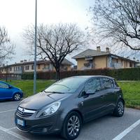 Opel Corsa 1.2 2010 5 porte