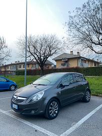 Opel Corsa 1.2 2010 5 porte