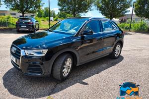 Audi Q3 2.0 tdi Business 120cv
