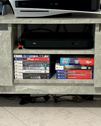 mobiletto grigio per TV, sotto TV e per audio