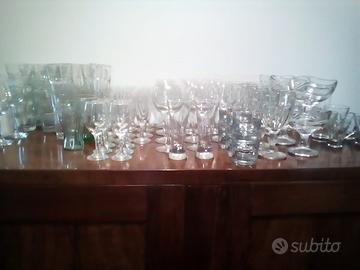 BICCHIERI IN VETRO MISTI